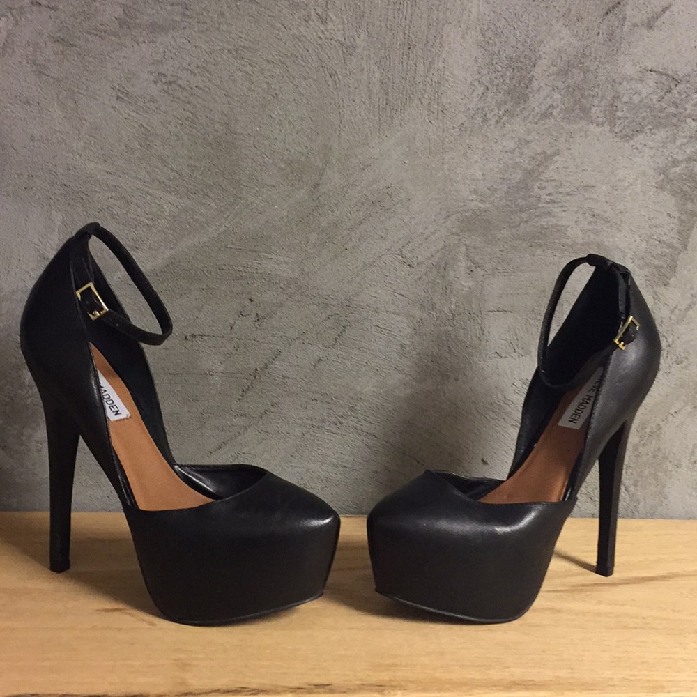 Steve Madden Noella Black Leather Platform Heels NWOT
